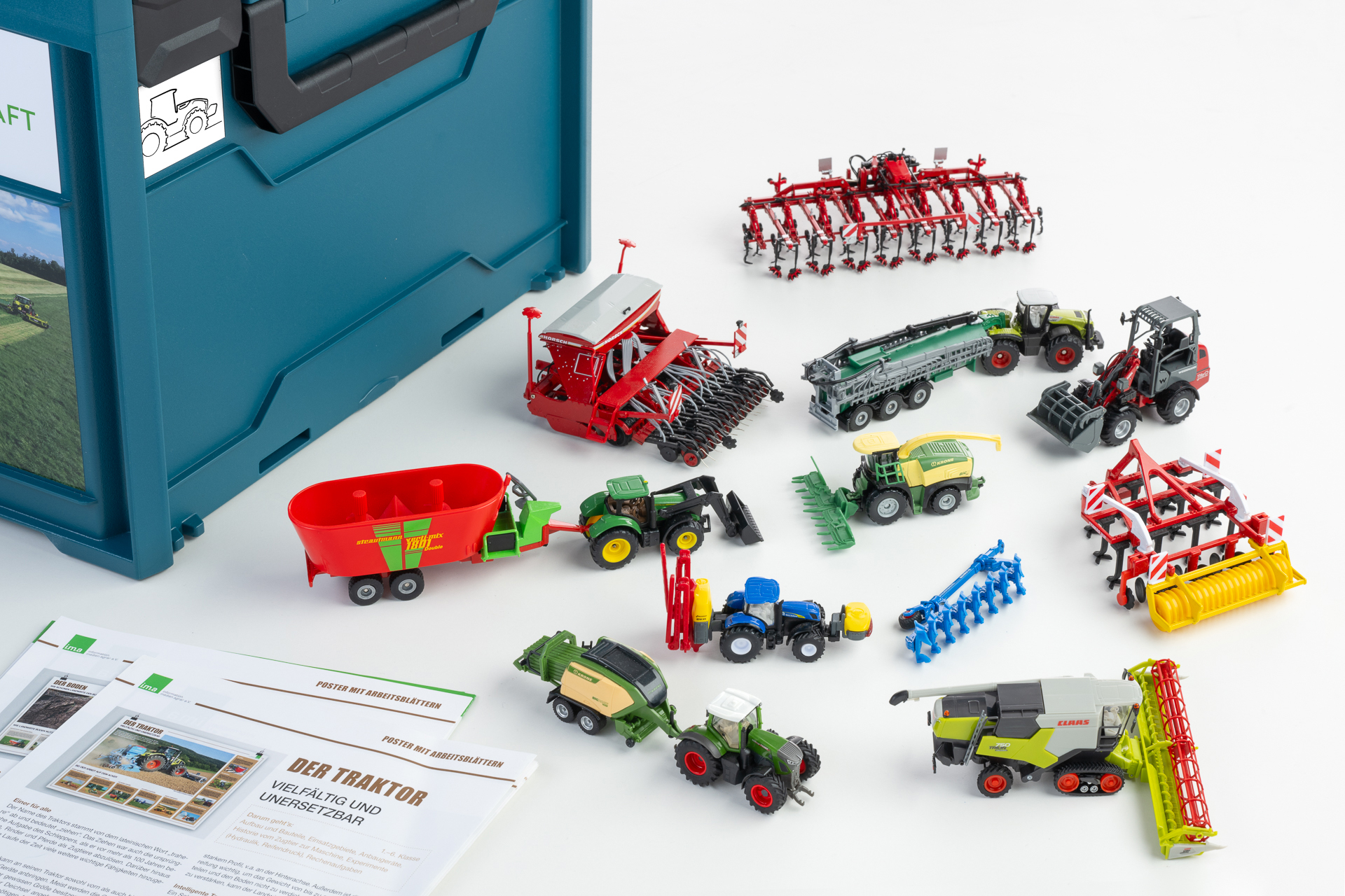 Der i.m.a-Bildungskoffer ist auf den LandTagenNord dabei: Eines von mehreren Modulen, hier zur Landtechnik (Foto i.m.a e.V.).